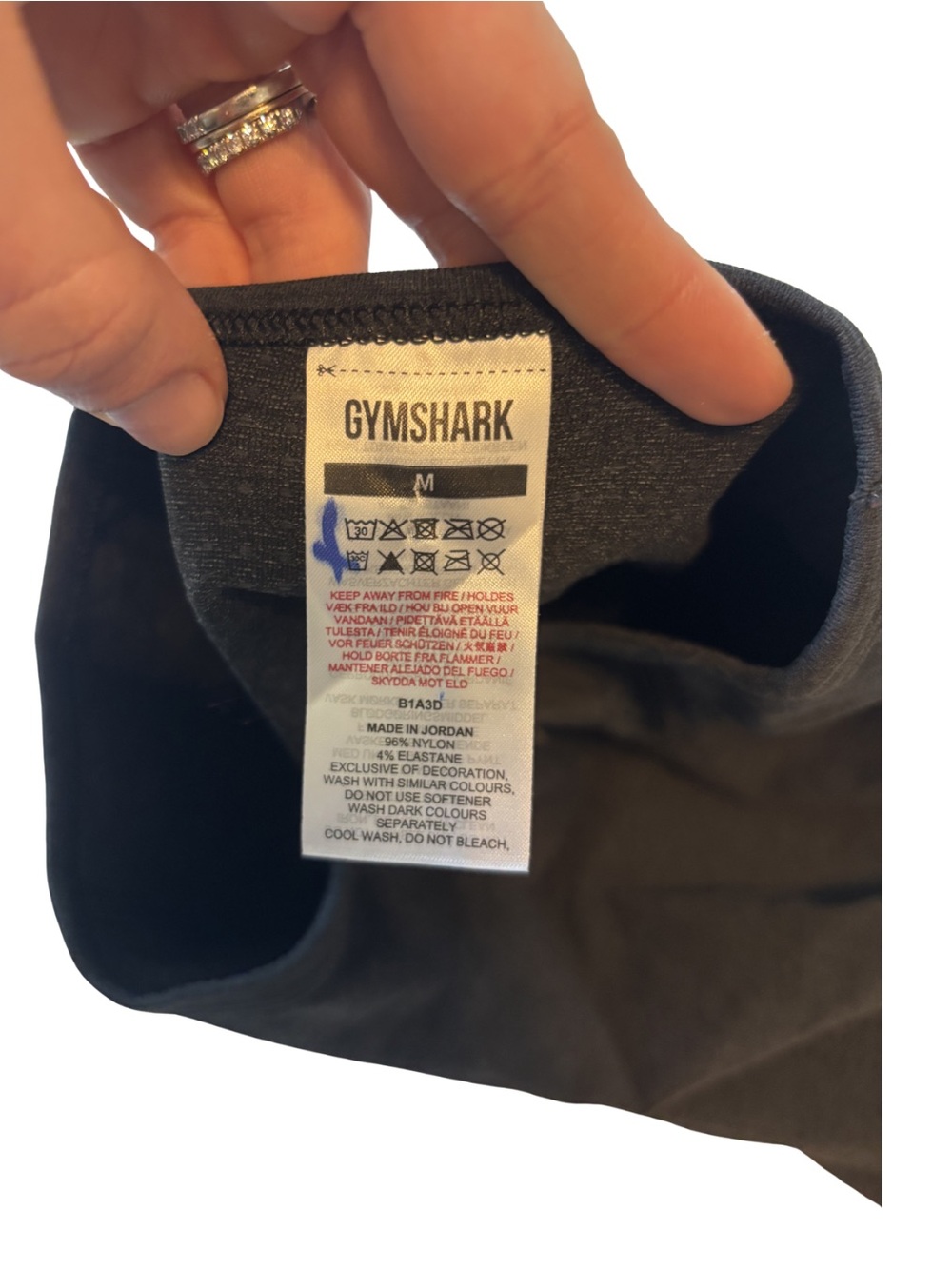 Gymshark Black Vital Seamless 2.0 Long Sleeve Crop - Picture 2 of 3